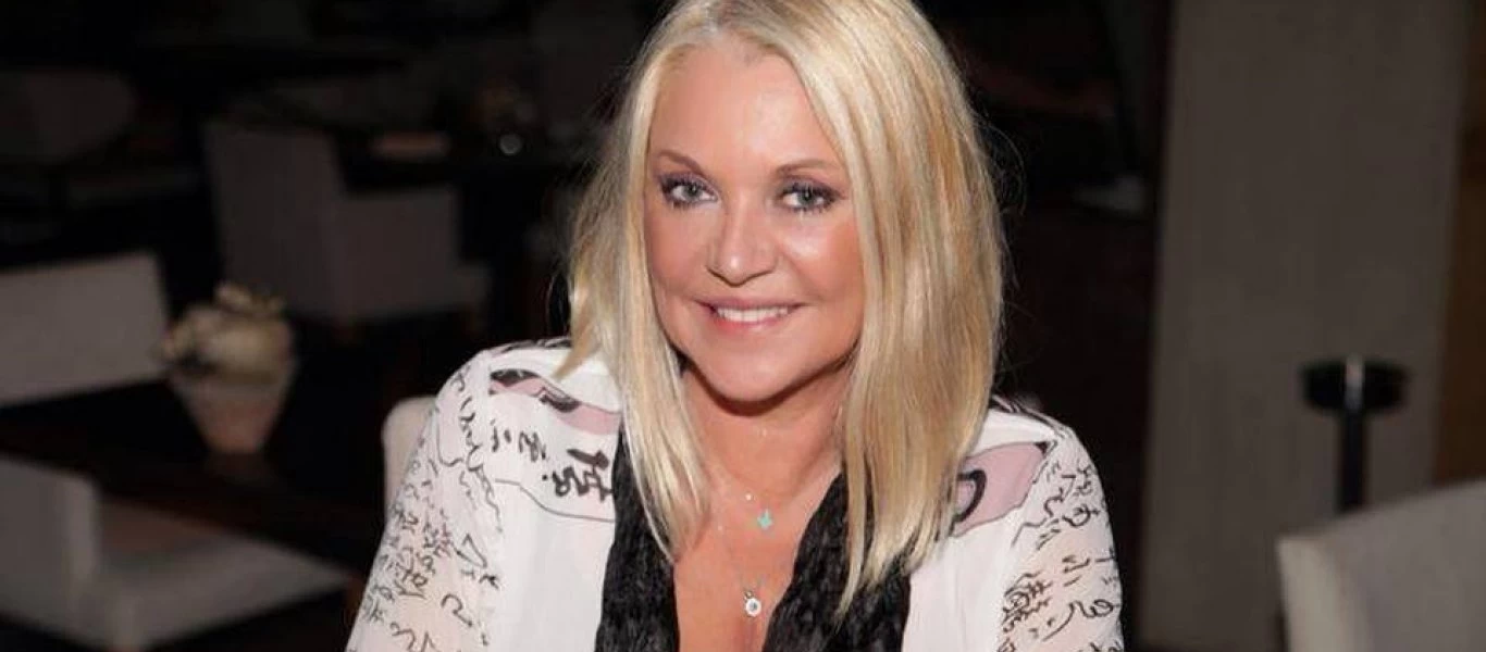 Έξαλλη η Ρούλα Κορομηλά με τον Γιώργο Λιάγκα – «Να συμμαζευτεί πρέπει κάποιοι να τον βάλουν στη θέση του» (βίντεο)